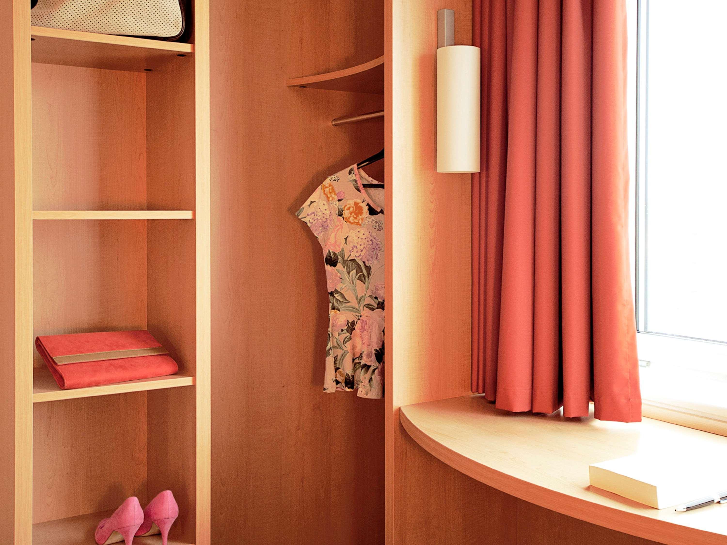 Paris Nord 2 Cdg Aeroport Hotel 3*